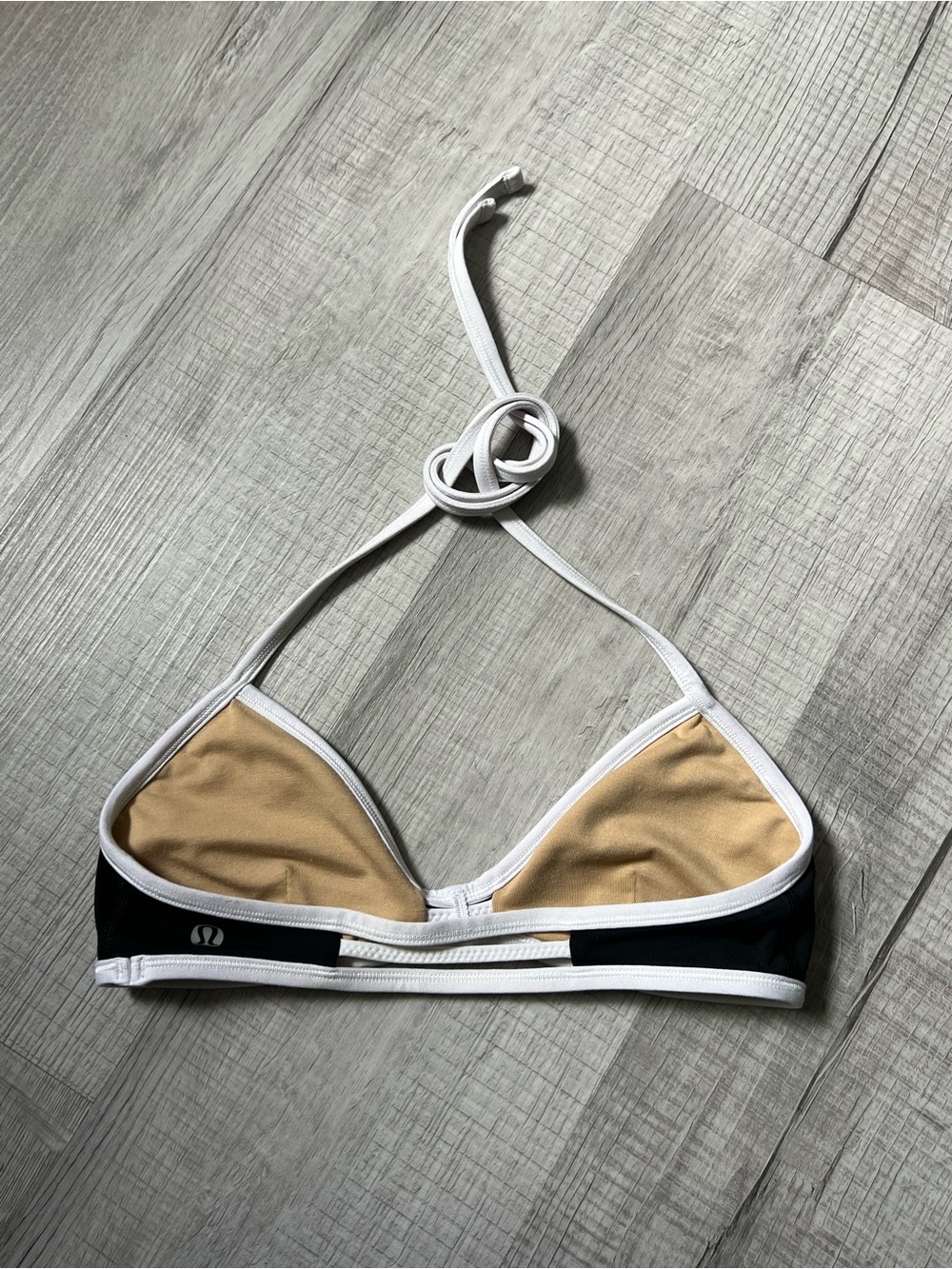LULULEMON Bandha Bra
Black / White Size 4 - Picture 6 of 14